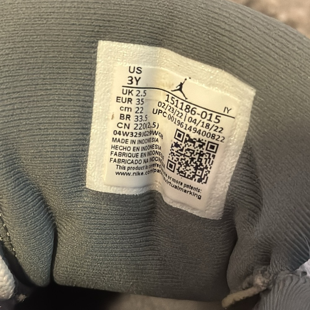 Jordan 12 Retro - Picture 5 of 5